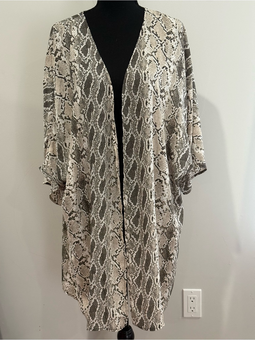 Nine Eight XXL Snake Print Open Front Kimono Cover-Up - Neutral Tones 218